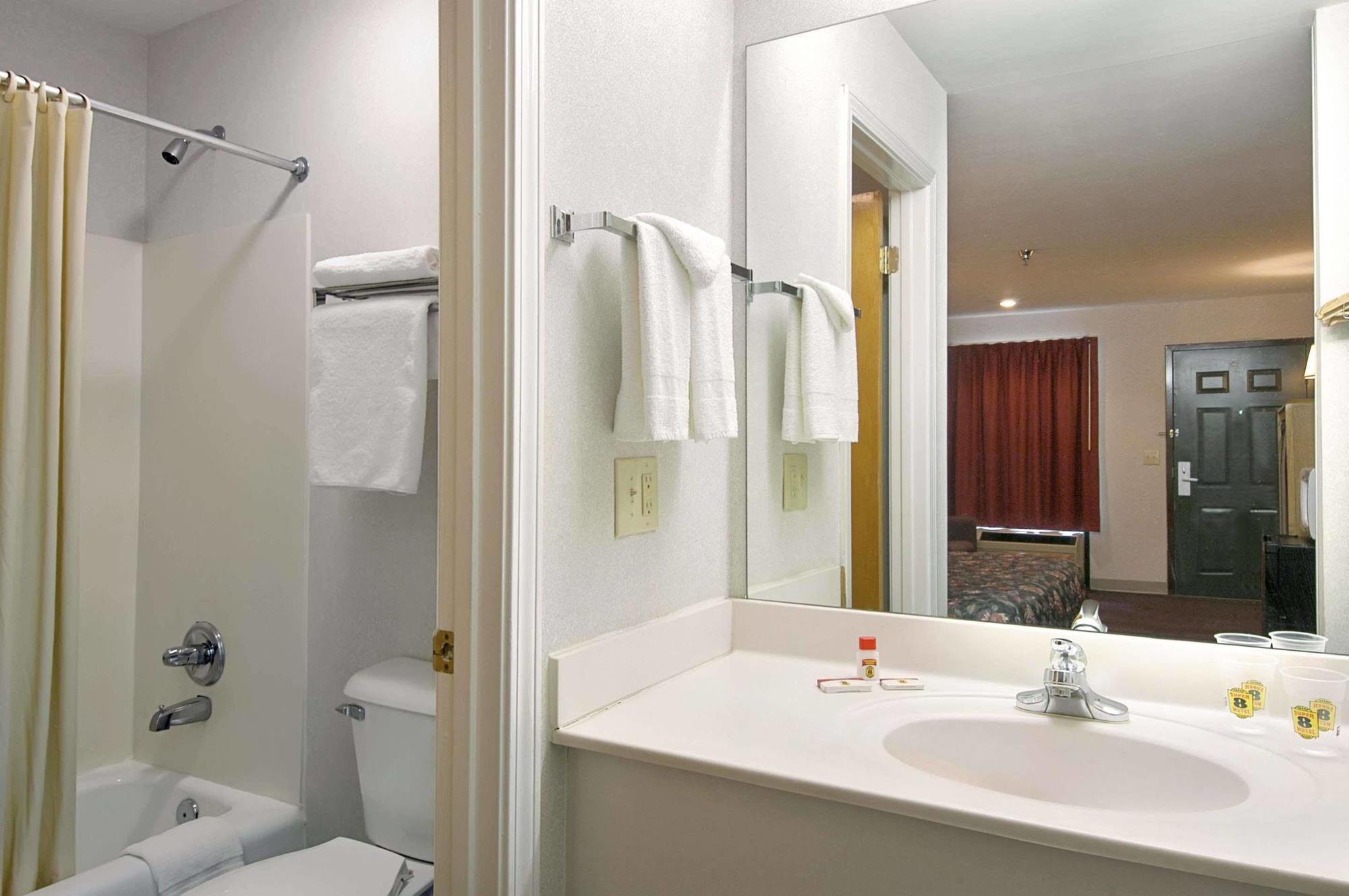 Super 8 By Wyndham Acworth/Atlanta Area Hotel Ngoại thất bức ảnh